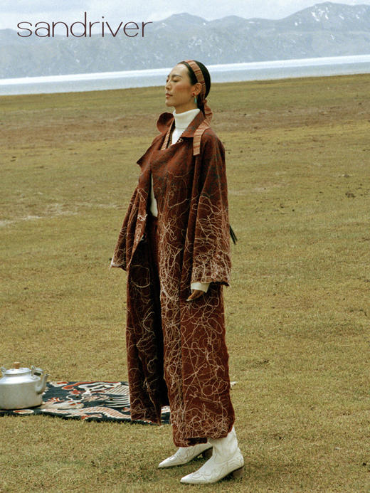 青海羊绒纯手工毛毡风衣外套SJF96W370A 商品图0