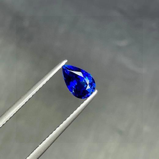0.94ct 蓝宝石裸石 商品图2