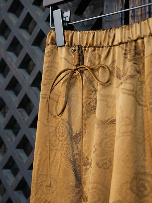 盛唐婧 |龙纹丝毛中式国风直筒裤 商品图1