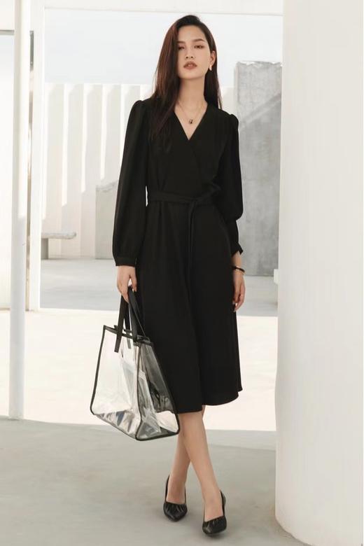 Le Malene 赫本风简约V领系腰连衣裙 13800 商品图2