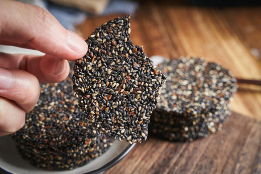 【蜂蜜｜山核桃 芝麻饼】低温烘培 非油炸 多道工序 味道口感好基地直邮 商品图1