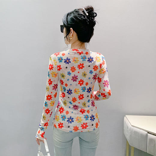 KQL-222H8132秋季新款欧货女扎染印花打底衫网纱上衣女修身套头内搭T恤 商品图3