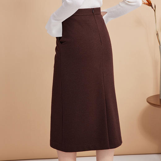 EITIE爱特爱气质优雅高级咖色高腰包臀过膝a字半身裙秋季新款D2406401 商品图4