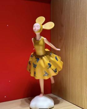 陈子墨 《留连戏蝶》 蝴蝶纹·然女孩