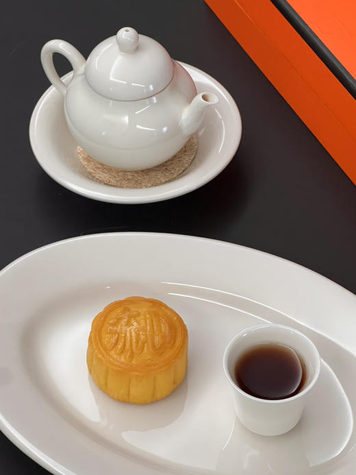 网红流心奶黄月饼六粒装 糕点零食流心酥广式中秋月饼传统甜品礼盒 商品图5