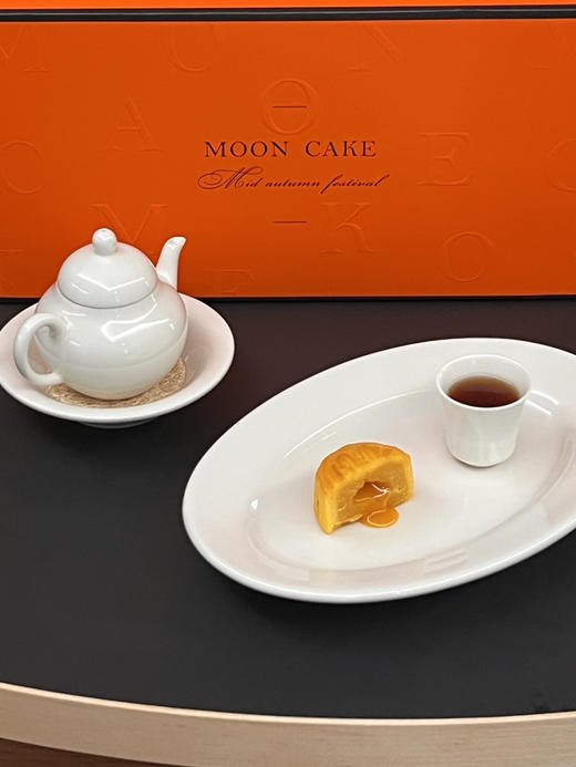 网红流心奶黄月饼六粒装 糕点零食流心酥广式中秋月饼传统甜品礼盒 商品图7