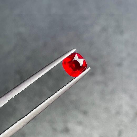 0.72ct 红宝石裸石 商品图1