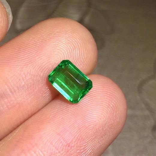 0.88ct 祖母绿裸石 商品图0