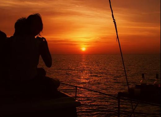 兰卡威独家夕阳巡航专线 | 兰卡威、槟城、怡保、吉隆坡三飞一船6日游【槟纷兰漾·遇见希尔顿 】 商品图1