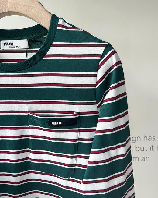 现货 THS8.24-限时 缪家 女士 贴布logo绿色条纹圆领长袖T恤 BH2546 商品图4