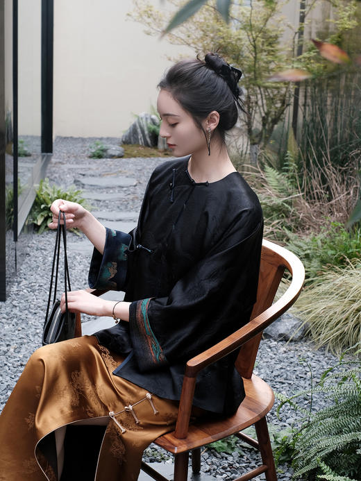 盛唐牡丹 |丝毛配重缎宋锦偏襟外套 商品图4