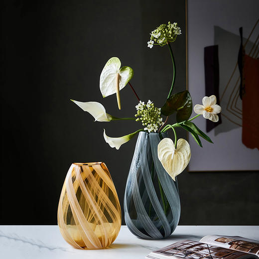 现代简约扁形条纹小口玻璃花瓶餐桌干花酒店样板房电视柜装饰花瓶 商品图0