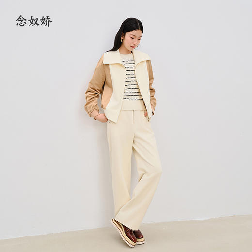 【商场同款】CNJ4878“飞行夹克” 松弛有度 版型包容身材 米白撞色设计 清新自然 衣袖茧型褶皱 自带纹理感 有弹力舒适好穿外套 商品图4