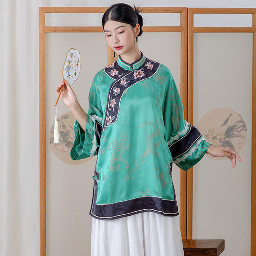 致橡树2024早秋新款女装人丝提花绣花二大衫上衣B241140-T 商品图0