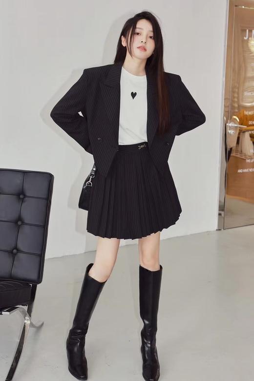 amadella 黑色条纹短款西装百褶裙套装 13820 商品图3