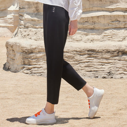 半身缘女款 秋季宽松莫代尔国风假锁扣柔软亲肤休闲裤253102U30302540 商品图1