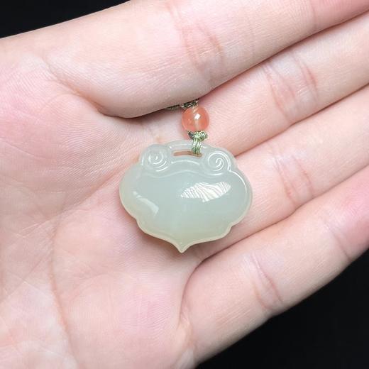 和田玉吊坠-玉美人菲菲*/和田玉吊坠约21*25mm 商品图0