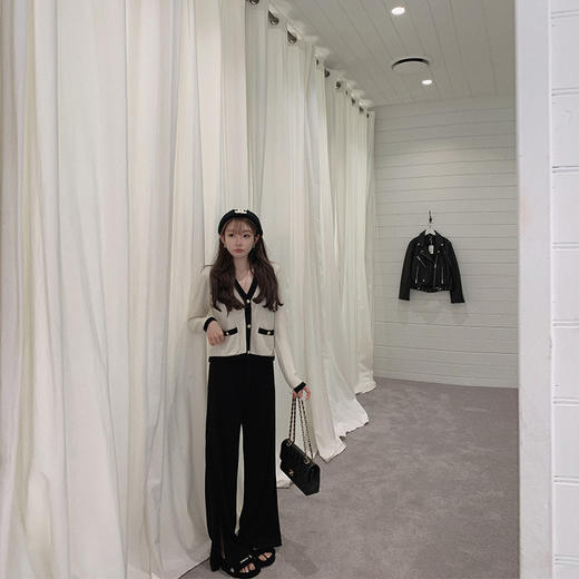 金蘑菇菇 Gabrielle嘉伯丽尔 中古香香/ 经典黑白拼色针织开衫 商品图0