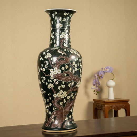 清 黑地粉彩喜上眉梢凤尾尊花瓶 商品图4