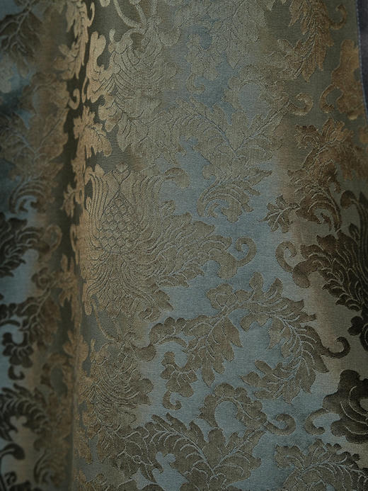 盛唐婧 |中式国风缠枝坐莲琵琶襟马甲 商品图2