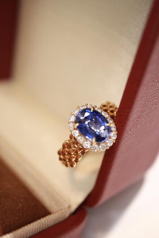 1.76ct 蓝宝石戒指 商品图1