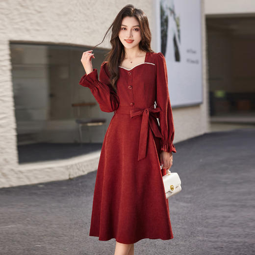 2024年秋季新款红色长裙气质显瘦珍珠拼接连衣裙MHYM38822 商品图0