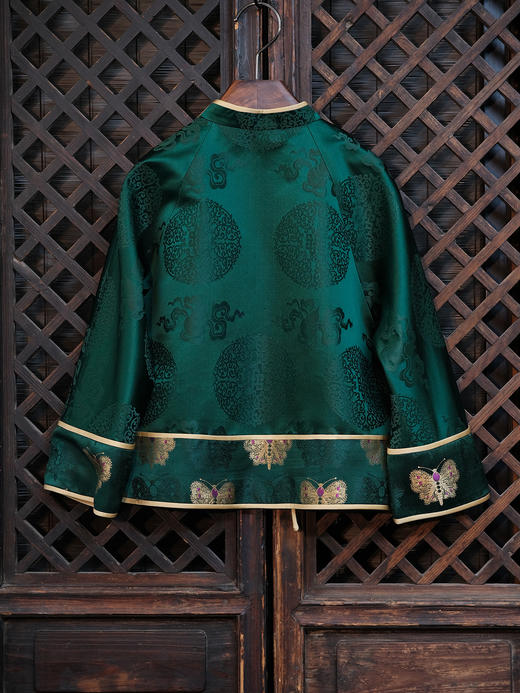 瑕疵|盛唐婧 |中式国风祖母绿库缎八仙纹外套[特价品](特殊商品不退不换) 商品图10