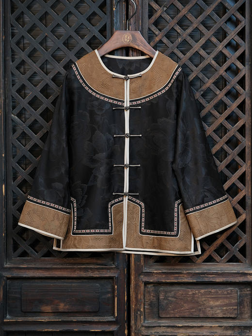 盛唐婧 |中式香云纱对襟外套太太服 商品图1