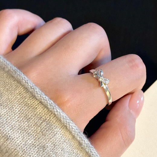 卡蒂罗/KADER 闪光蝴蝶结情侣对戒 在逃公主轻奢时尚大颗锆石开口可调节一对 闪耀吸睛钟爱久久恋爱频率告白配饰 七夕 商品图6