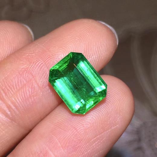 3.11ct 祖母绿裸石 商品图3