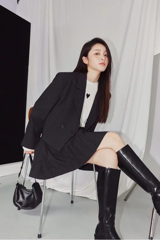 amadella 黑色条纹短款西装百褶裙套装 13820 商品图1