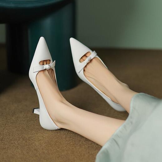 【预售5天】里外全皮细跟尖头蝴蝶结镂空浅口单鞋头层牛皮韩版时尚淑女高跟鞋HTK&F1077-22 商品图1
