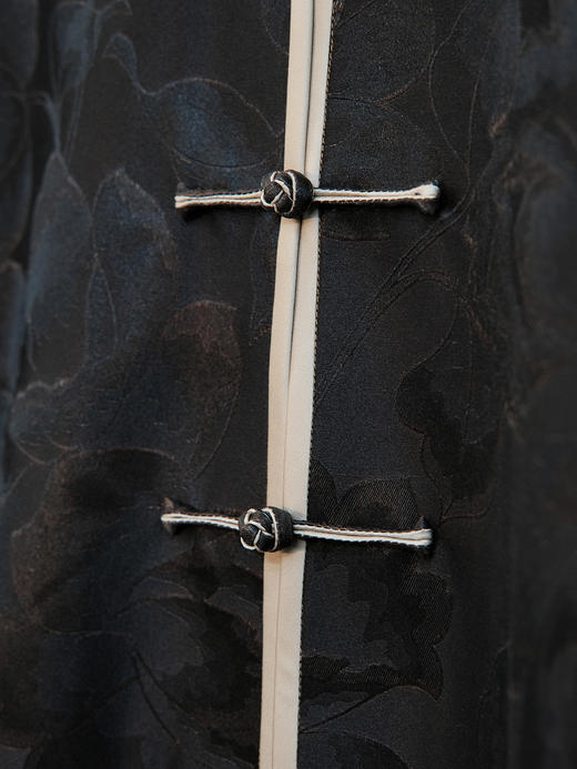 盛唐婧 |中式香云纱对襟外套太太服 商品图4