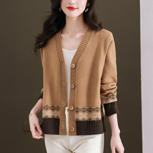 民族风针织短款开衫女春秋外搭洋气毛衣外套2024新款宽松显瘦上衣 商品图1