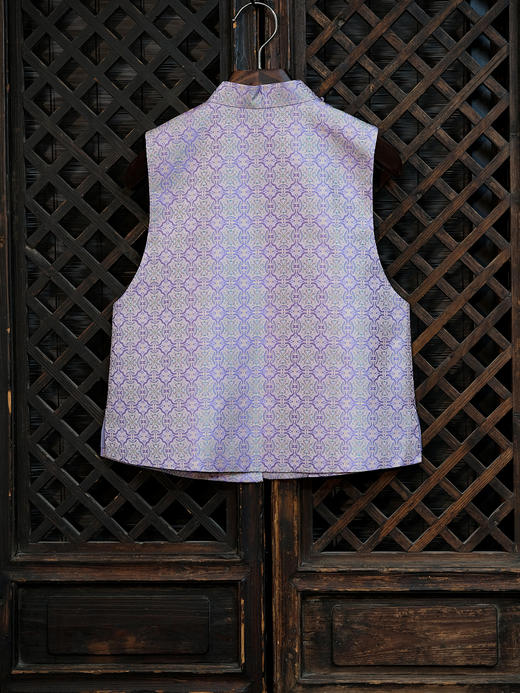 盛唐婧 |紫云中式国风宋锦琵琶襟马甲 商品图4