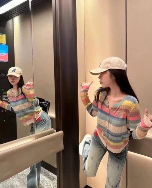 822-3渠道尾货 西太后 土星刺绣 多巴胺彩虹条纹 针织开衫 滑溜溜 商品图8