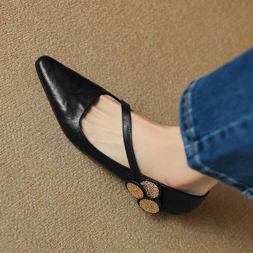 【预售5天】羊皮尖头浅口单鞋，花朵玛丽珍女鞋时尚平底鞋HCYYHD&5199 商品图2