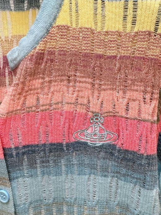 822-3渠道尾货 西太后 土星刺绣 多巴胺彩虹条纹 针织开衫 滑溜溜 商品图13