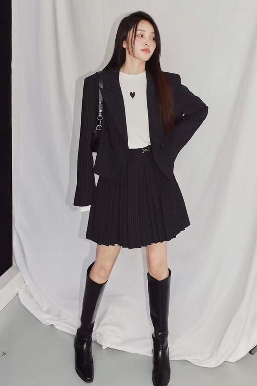 amadella 黑色条纹短款西装百褶裙套装 13820 商品图7