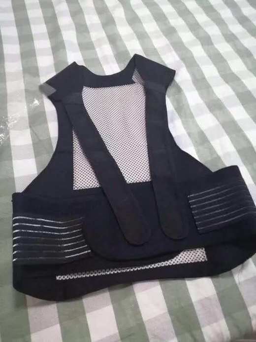 【前暖胃后暖腰！一件搞定】男女托玛琳自发热护腰带磁石，保暖按摩护肩衫防寒护后背坎肩马甲，松紧随心调，满足 不同身型使用者。ry 商品图4