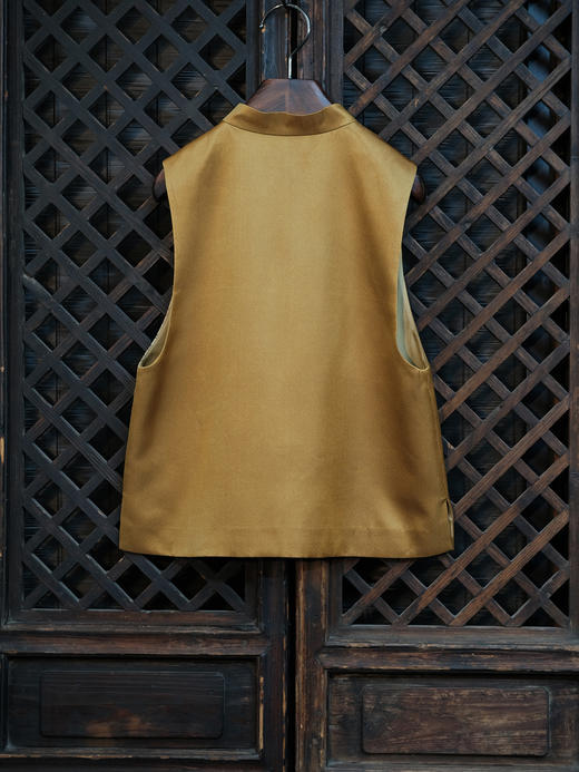 盛唐婧 |中式国风缠枝花琵琶襟马甲 商品图7