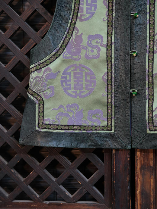 瑕疵|盛唐婧 |中式国风羊皮拼库缎对襟马甲-绿色[特价品] 商品图2