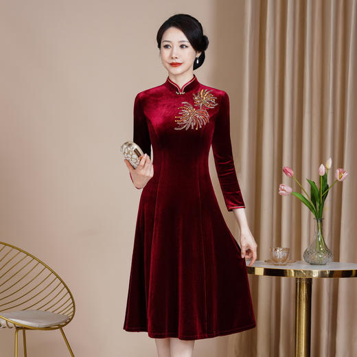 HYX-24-7866秋装新款改良复古韩国绒旗袍时尚旗袍连衣裙大摆裙年轻中长款长袖 商品图0