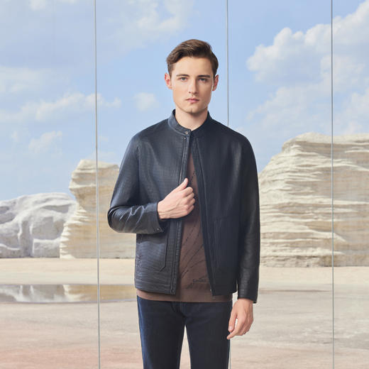 半身缘男装 秋季凹凸元素隐藏拉链风琴铆钉简约皮衣243312M01312870 商品图0