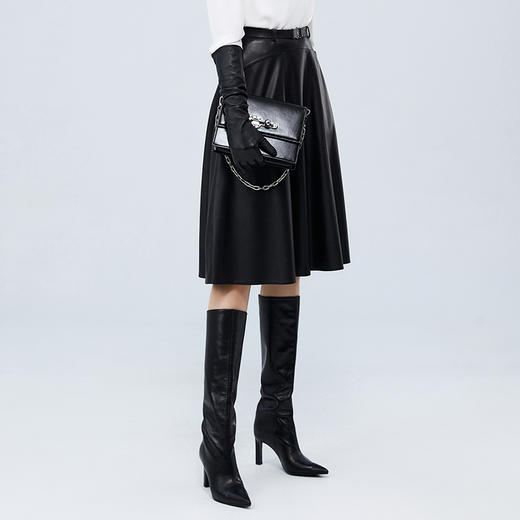 EITIE爱特爱秋季新款气质显瘦A版时尚百搭半身裙皮裙7593201 商品图2