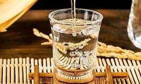 全方位白酒品鉴指南：从分类到文化，解锁品鉴艺术！