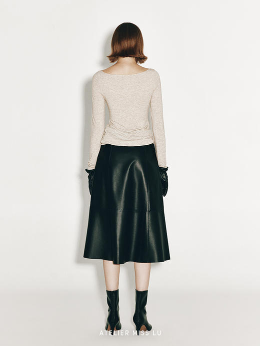 【温暖麦穗】兰花造型裁片抽褶设计弹力上衣 商品图2