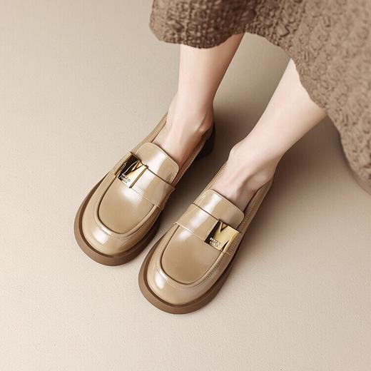 【预售5天】漆皮圆头厚底乐福鞋，英伦小皮鞋扣件松糕底百搭单鞋HCYYHD&3351 商品图2