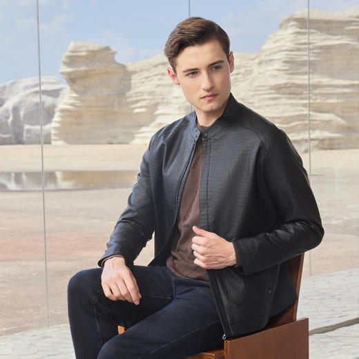 半身缘男装 秋季凹凸元素隐藏拉链风琴铆钉简约皮衣243312M01312870 商品图2