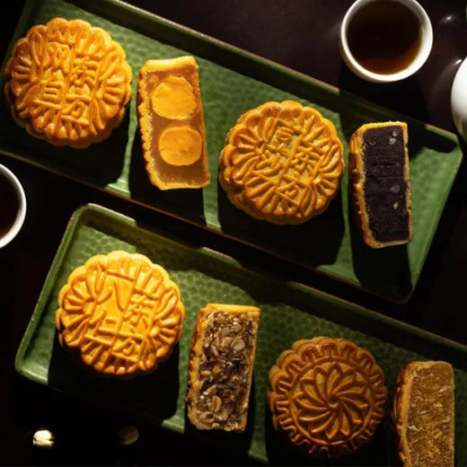 东方宾馆 | 彩云追月 中秋月饼礼盒（190g*1+80g*7）8枚装 商品图3